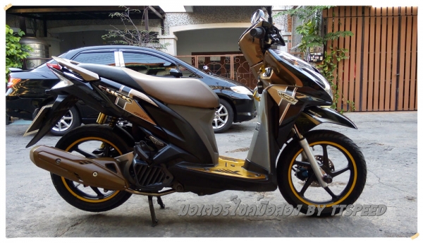 ขาย Click 125i idling stop แต่งไฟหน้าโปรเจคเตอร์ LED