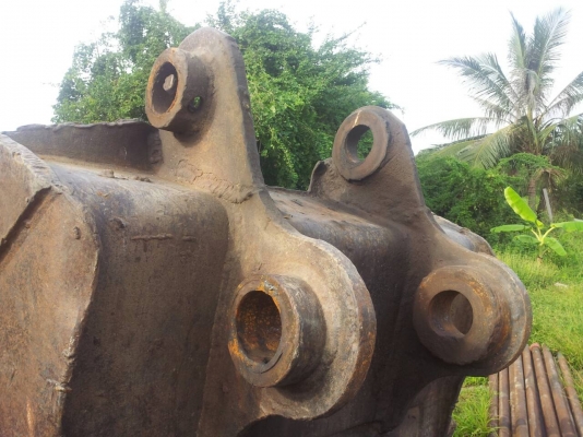 ขายบุ้งกี๋  KOBELCO 200