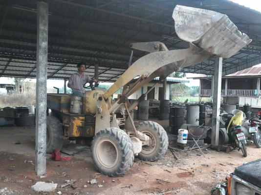 ขายด่วนรถตัด1คิวWA40-1รถใช้งานอยู่ทุกวันเกียร์ทอกถอยไมได้