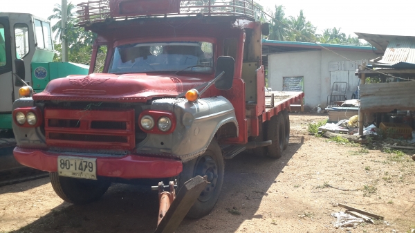 เทรนเลอร์10ล้อ ลากแม๊คโค120ได้(ไม่มีทะเบียน)