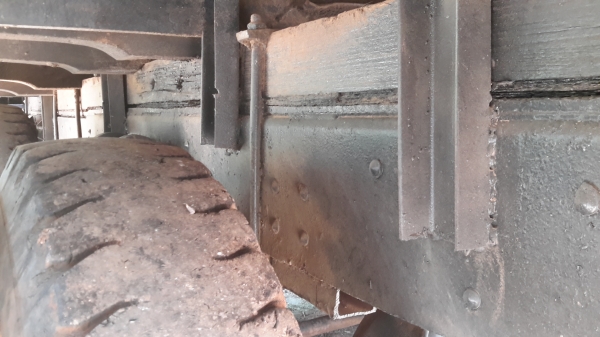 เทรนเลอร์10ล้อ ลากแม๊คโค120ได้(ไม่มีทะเบียน)