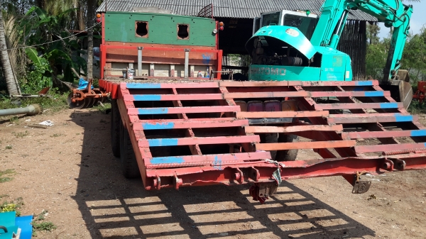 เทรนเลอร์10ล้อ ลากแม๊คโค120ได้(ไม่มีทะเบียน)