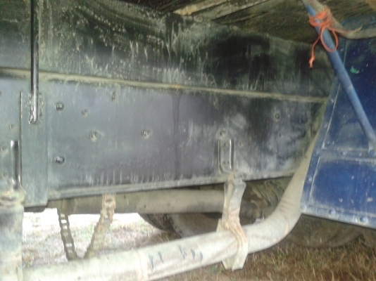 รถอีซูซุ 10 ล้อ พื้นเรียบ FVM 175 แรงม้า. ปี 38 ลดเหลือ 300000 รถอีซูซุ 10 ล้อ พื้นเรียบ FVM 175 แรงม้า. ปี 38 ลดเหลือ 300000