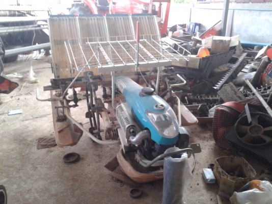 ขายรถดำนา 4แถว