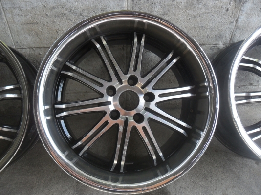 ล้อแม็ก 18นิ้ว 5รู114 สวยๆ 4 วง ราคา 8900 บาท ล้อแม็ก 18นิ้ว 5รู114 สวยๆ 4 วง ราคา 8900 บาท