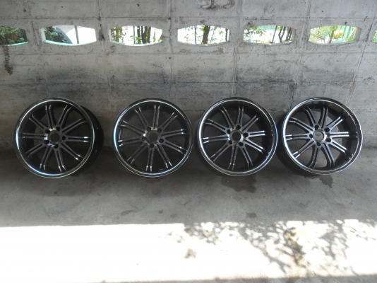 ล้อแม็ก 18นิ้ว 5รู114 สวยๆ 4 วง ราคา 8900 บาท
