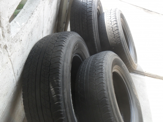 ยาง DUNLOP 255/70R16ปี13 สวยๆ 4 เส้น ราคา 2800 บาท