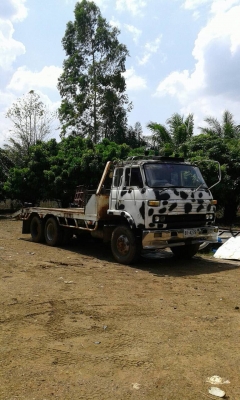 ขายเทอเลอ บรรทุกแบคโคร UD CW 430 m 580000 จะเปี่ยนสันยาส่งต่อก็ได้ ติดแนน 270000