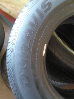 195R15C BRIDGESTONE DURAVIS R611 ปี2012 ชุด 4 เส้น TEL.081-427-3941