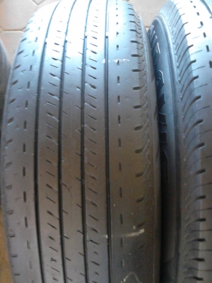 195R15C BRIDGESTONE DURAVIS R611 ปี2012 ชุด 4 เส้น TEL.081-427-3941