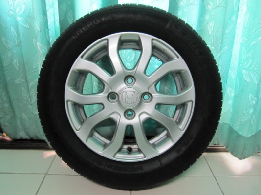 ขายล้อแม็กป้ายแดง HONDA BRIO AMAZE พร้อมยางขอบ 14 สภาพใหม่ๆ