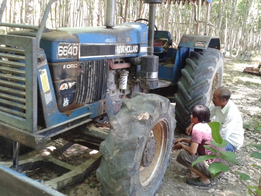 6640NEWHOLLANDสวยกริ๊บ   เดิมๆเลยพร้อมใช้สีไม่เคยทำเครื่องแน่นๆคานหน้าเดิมๆแรงดีมากสนใจ0810076640