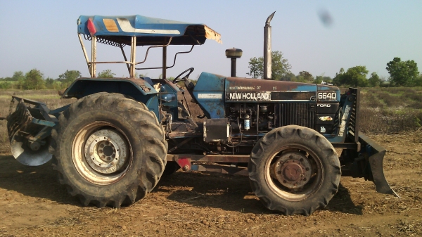 6640NEWHOLLANDสวยกริ๊บ   เดิมๆเลยพร้อมใช้สีไม่เคยทำเครื่องแน่นๆคานหน้าเดิมๆแรงดีมากสนใจ0810076640