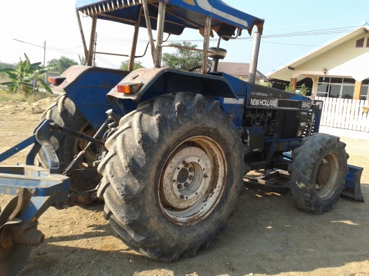 6640NEWHOLLANDสวยกริ๊บ   เดิมๆเลยพร้อมใช้สีไม่เคยทำเครื่องแน่นๆคานหน้าเดิมๆแรงดีมากสนใจ0810076640