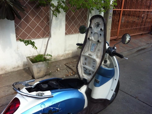Honda Scoopy i หัวฉีด ล้อแม็กวิ่งน้อย รถสวยเครื่องดีมาก
