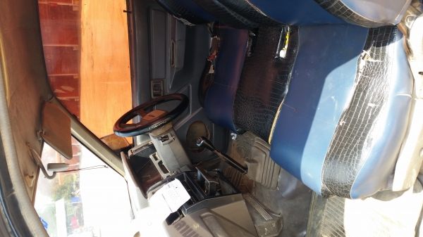 ขายรถกะบะนิสสันบิ๊กเอ็มติดแก๊สLPGสภาพพร้อมใช้ แอร์เย็น ทะเบียนเอกสารพร้อม สนใจ080-6331098