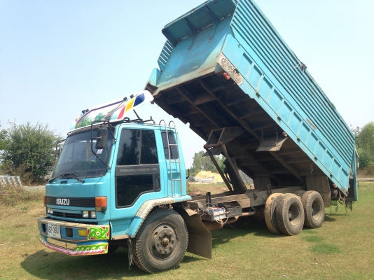 ขาย 10 ล้อดั้ม Rocky 175 รถประกอบ สภาพดีสวย พร้อมใช้งาน