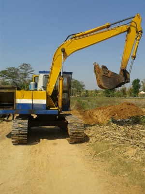 ขายแบ็คโฮโคมัสซึรุ่น12HT (PC120)รถใช้งานได้ปกติไม่โหลดสภาพพร้อมใช้งานราคาคุยกันได้ ขายแบ็คโฮโคมัสซึรุ่น12HT (PC120)รถใช้งานได้ปกติไม่โหลดสภาพพร้อมใช้งานราคาคุยกันได้