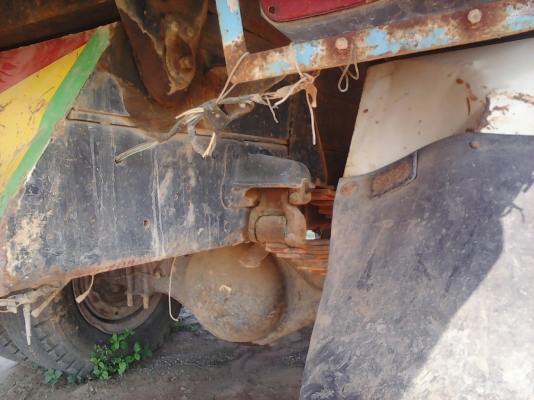 หกล้อใหญ่ ไอ้หลง FK445F-6D14-165 แรงรถห้าง สภาพดีเดิมๆสวยพร้อมใช้งาน แอร์ power ภาษีเต็ม เล่มทะเบียนพร้อมโอน