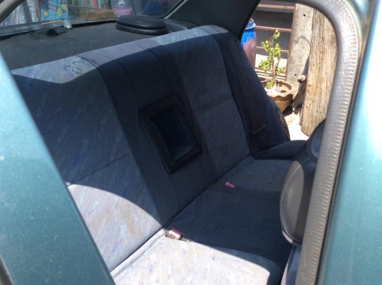 ขายครับ toyota corola 1.5 ท๊อปสุด เกียรธรรมดา ไฟฟ้าทั้งคัน เครื่องเกียรช่วงล่างดีภายในสวยสะอาด พร้อมใช้ แอรหนาวมวิ่งไกลสะบาย สีไม่สวยครับเก็บสี 3ชิ้นจบเลย. ราคา49000 กอล์ฟครับ ดูรถสายไหมวงศกร24ชม