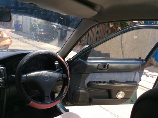 ขายครับ toyota corola 1.5 ท๊อปสุด เกียรธรรมดา ไฟฟ้าทั้งคัน เครื่องเกียรช่วงล่างดีภายในสวยสะอาด พร้อมใช้ แอรหนาวมวิ่งไกลสะบาย สีไม่สวยครับเก็บสี 3ชิ้นจบเลย. ราคา49000 กอล์ฟครับ ดูรถสายไหมวงศกร24ชม