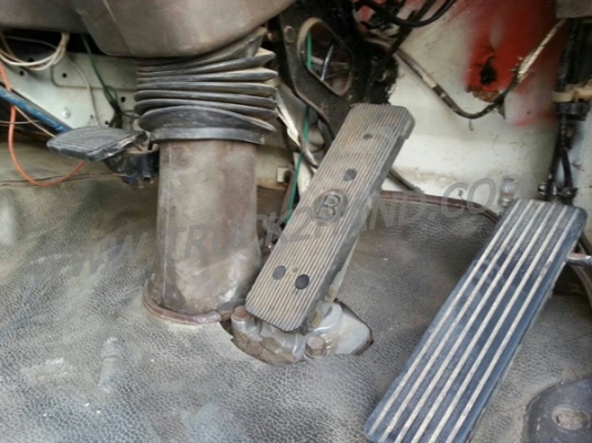 รถบรรทุก  6 ล้อติดเครน  MITSUBISHI   รุ่น FK455J  เครนขนาด 5 ตัน