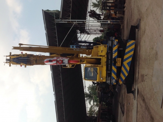 รถเครน25ตัน4ล้อยางพร้อมทะเบียน