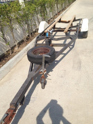 เทลเลอร์ สำหรับใส่เรือ 14 ฟุต