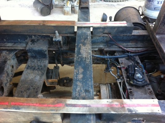 ISUZU NPR 66LX5-S ดั้มสามมิตร เครื่อง 4HF1-120 แรงม้า ช่วงล่าง F เครื่องดี แอร์เย็น ยางดี 6 เส้น