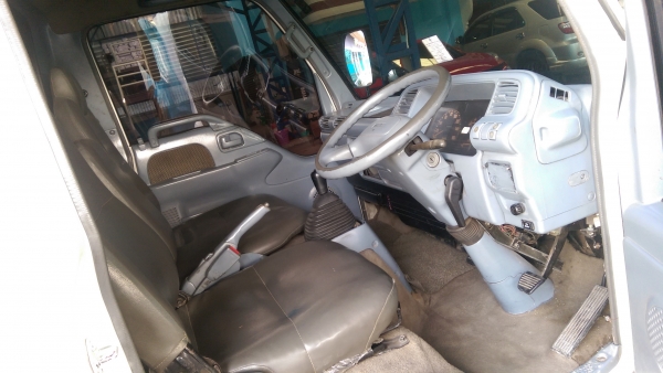 6 ล้อเล็ก ISUZU 4HF1 4300 cc. ป้ายขาวเขียว ไม่ติดเวลา