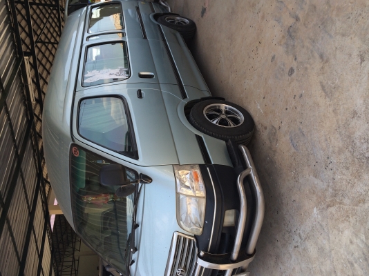 ขายรถตุ้ หลังคาสูง แต่ง VIP ปี2004 เครื่อง 3000