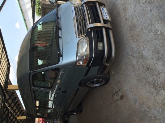 ขายรถตุ้ หลังคาสูง แต่ง VIP ปี2004 เครื่อง 3000