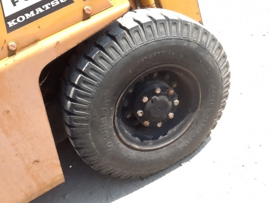 รถยกkomutsu 1.5ตันสภาพดีพร้อมใช้ นำเข้าจากญี่ปุ่น รถยกkomutsu 1.5ตันสภาพดีพร้อมใช้ นำเข้าจากญี่ปุ่น