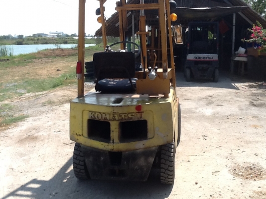รถยกkomutsu 1.5ตันสภาพดีพร้อมใช้ นำเข้าจากญี่ปุ่น รถยกkomutsu 1.5ตันสภาพดีพร้อมใช้ นำเข้าจากญี่ปุ่น