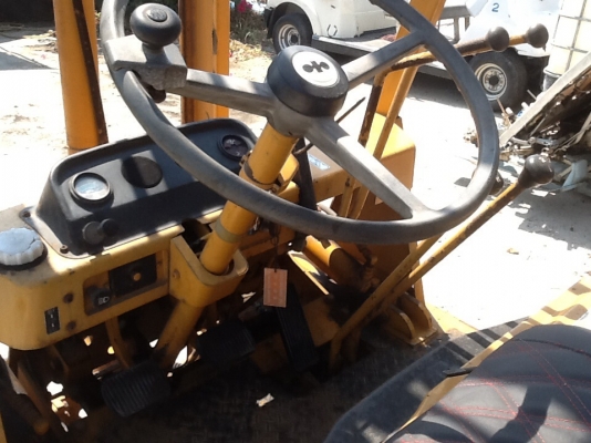 รถยกkomutsu 1.5ตันสภาพดีพร้อมใช้ นำเข้าจากญี่ปุ่น รถยกkomutsu 1.5ตันสภาพดีพร้อมใช้ นำเข้าจากญี่ปุ่น