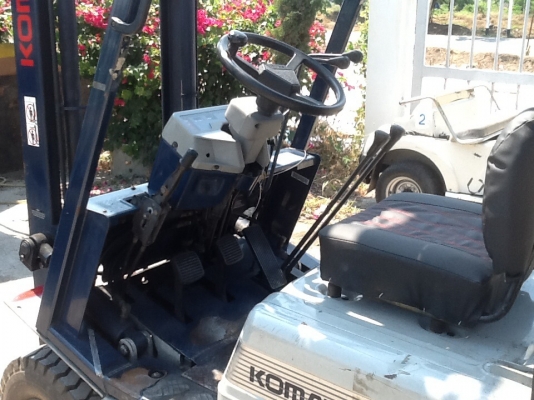 รถยกkomutsu 1.5ตัน สภาพดีมากๆ พร้อมใช้งานยางใหม่