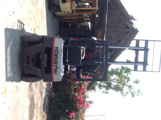 รถยกkomutsu 1.5ตัน สภาพดีมากๆ พร้อมใช้งานยางใหม่