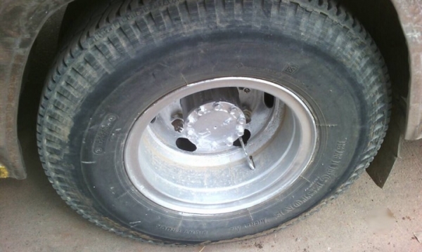 รถฮีโน่ 6 ล้อดั้ม FC2W  120 แรงม้า. ปี 39  สนใจติดต่อ  081 - 6079515