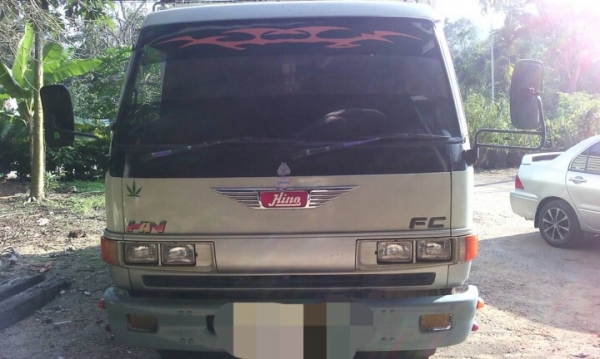 รถฮีโน่ 6 ล้อดั้ม FC2W  120 แรงม้า. ปี 39  สนใจติดต่อ  081 - 6079515