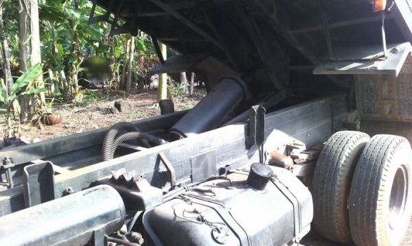 รถฮีโน่ 6 ล้อดั้ม FC2W  120 แรงม้า. ปี 39  สนใจติดต่อ  081 - 6079515