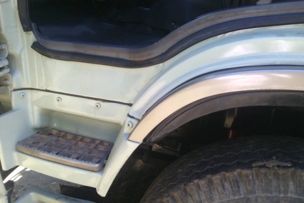 รถฮีโน่ 10 ล้อดั้ม FM3M  240 แรงม้า. ปี 39   สนใจติดต่อ 081 - 6079515