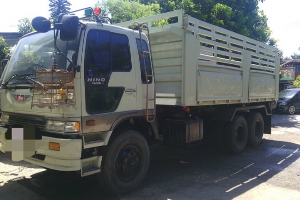 รถฮีโน่ 10 ล้อดั้ม FM3M  240 แรงม้า. ปี 39   สนใจติดต่อ 081 - 6079515