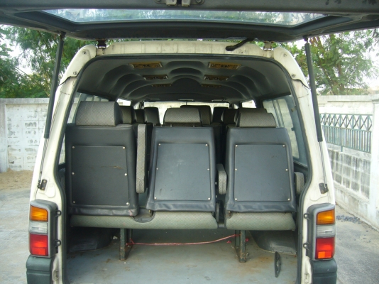 ขายรถตู้ mitsubishi l300 สวยๆๆเดิมๆๆ วิ่งน้อย 83000บ.
