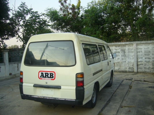 ขายรถตู้ mitsubishi l300 สวยๆๆเดิมๆๆ วิ่งน้อย 83000บ.