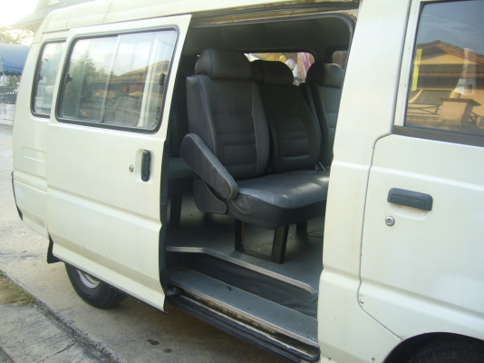 ขายรถตู้ mitsubishi l300 สวยๆๆเดิมๆๆ วิ่งน้อย 83000บ.