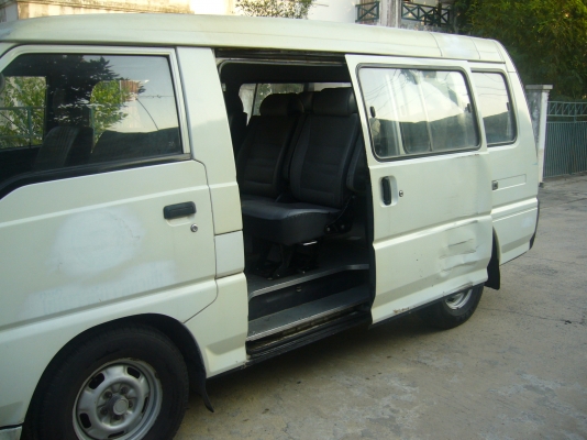 ขายรถตู้ mitsubishi l300 สวยๆๆเดิมๆๆ วิ่งน้อย 83000บ.