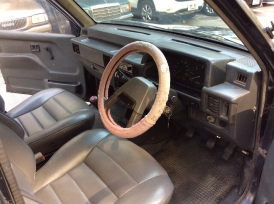 ขายรถกระบะมิตซู แอโร่บอดี้แคป ปี94 เครื่องเดิม 4D56 เกียร์ธรรมดา เพาเวอร์ ภายในเบาะหนังไม่มีขาด วิทยุCD ตัวถังเดิม สีต้องทำ แม็กไลเนอร์พร้อม คอกเหล็กพร้อม คัสซีสวยไม่มีผุ ล้อแม็ก15" เครื่องดี เกียร์ดีไม่มีหลุด เฟืองท้ายไม่หอน รถขับได้เลย ภาษีขาดต่อ1ป