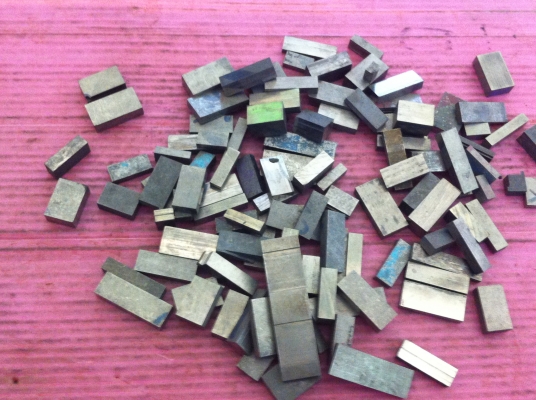 เม็ดมีดกลึงคาร์ไบด์แบบเชื่อมติดกับด้ามด้วยทองเหลือง ชนิดเป็นท่อนๆขนาดคละไซค์