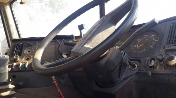 VoLVO106xเครื่อง. TD102F. 318แรง