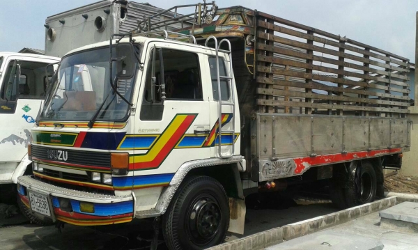 ขายด่วนรถ6ล้อร็อกกี่FSR11Hเครือง165แรงยาง900ยาว5,20ม